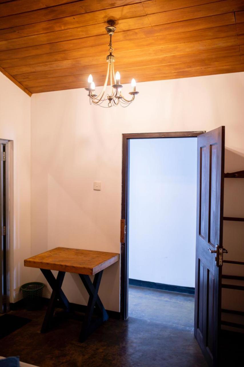 Backpack Beach Hostel & Reggae Bar Bussa Екстериор снимка