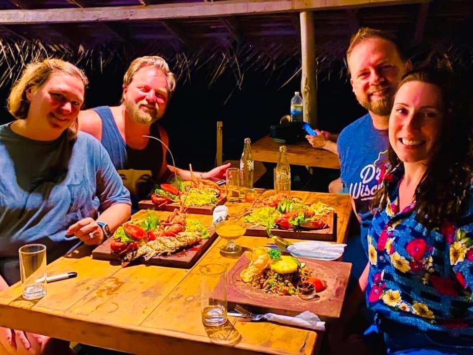 Backpack Beach Hostel & Reggae Bar Bussa Екстериор снимка