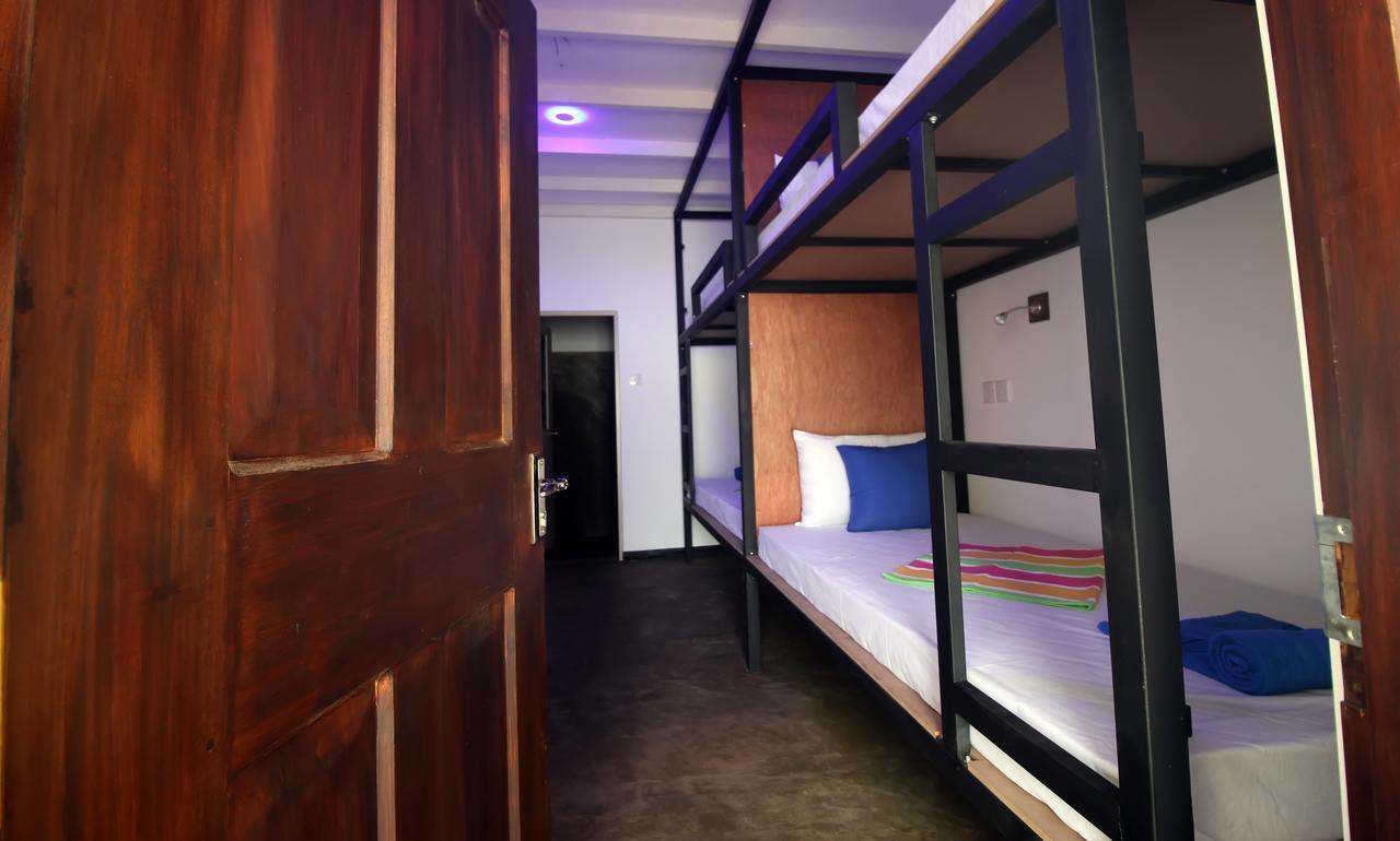 Backpack Beach Hostel & Reggae Bar Bussa Екстериор снимка